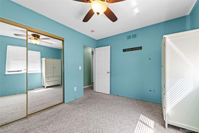 20311 Garden Court, Roseville, MI 48066