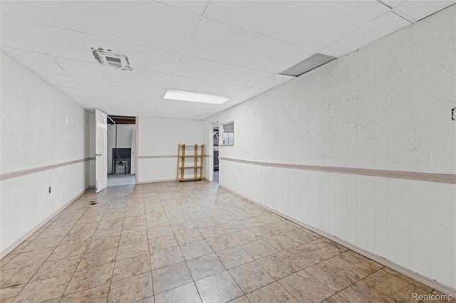 20311 Garden Court, Roseville, MI 48066