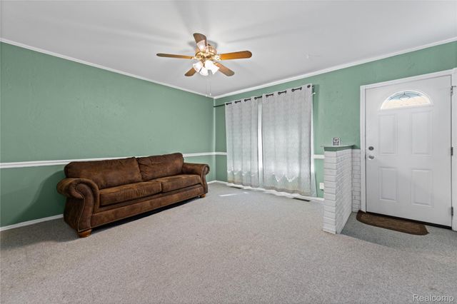 20311 Garden Court, Roseville, MI 48066