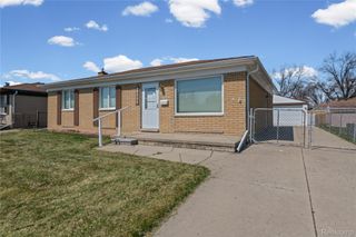 20311 Garden Court, Roseville, MI 48066