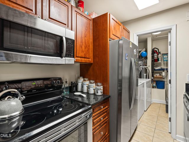 1001 Kingswood Drive J, Chapel Hill, NC 27517