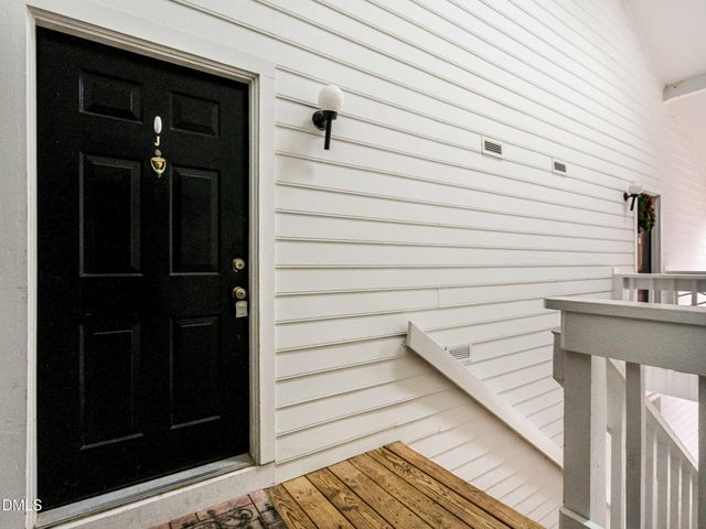 1001 Kingswood Drive J, Chapel Hill, NC 27517