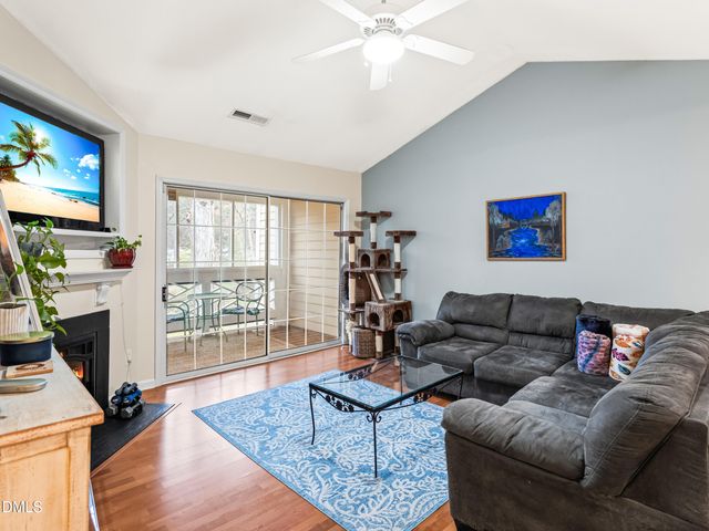 1001 Kingswood Drive J, Chapel Hill, NC 27517