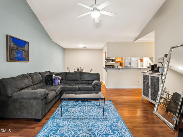 1001 Kingswood Drive J, Chapel Hill, NC 27517