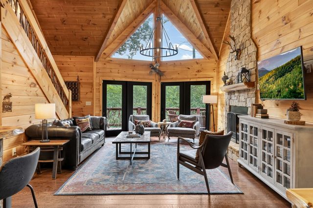 262 White Pine Acres Drive, Blue Ridge, GA 30513