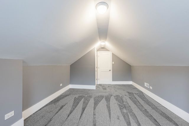 2038 E 73rd Street, Chicago, IL 60649