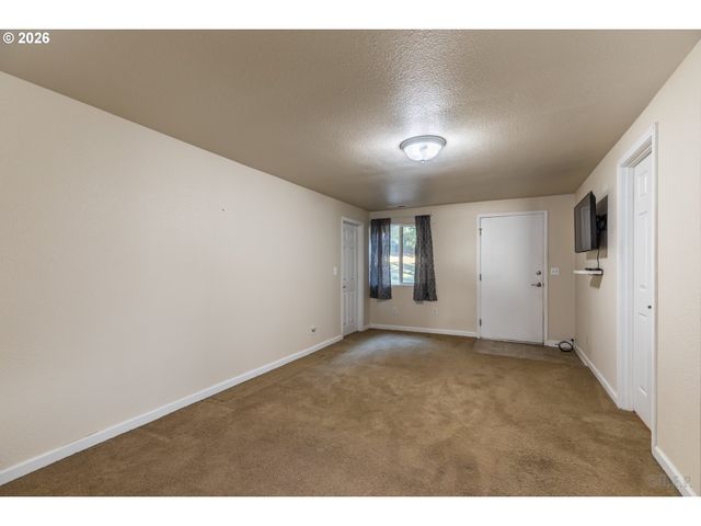 34889 HANKEY Rd, St Helens, OR 97051