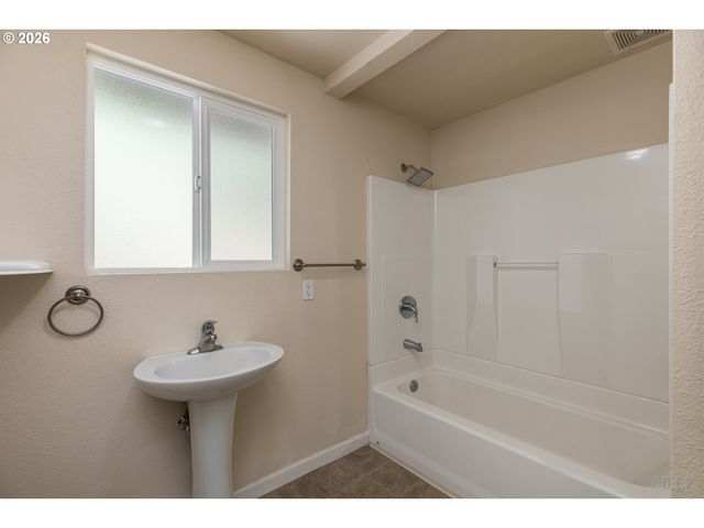 34889 HANKEY Rd, St Helens, OR 97051
