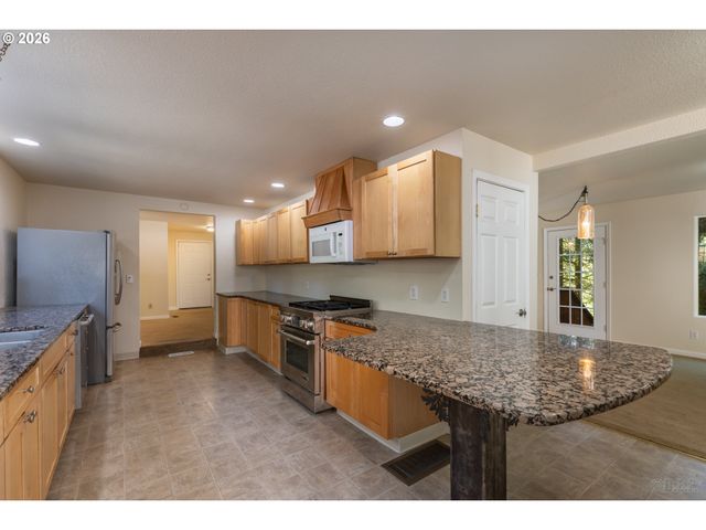 34889 HANKEY Rd, St Helens, OR 97051