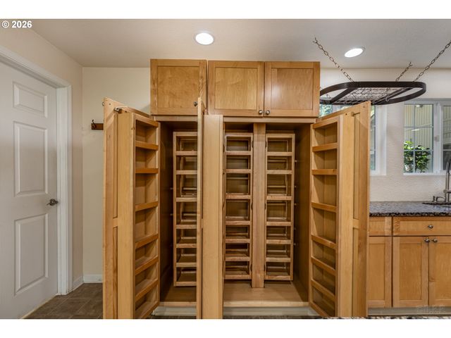 34889 HANKEY Rd, St Helens, OR 97051