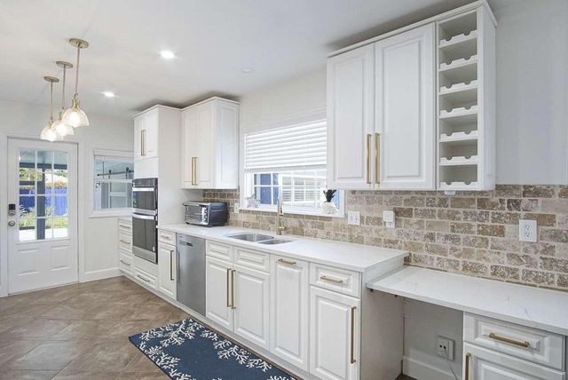 307 Granada Street, Fort Pierce, FL 34949
