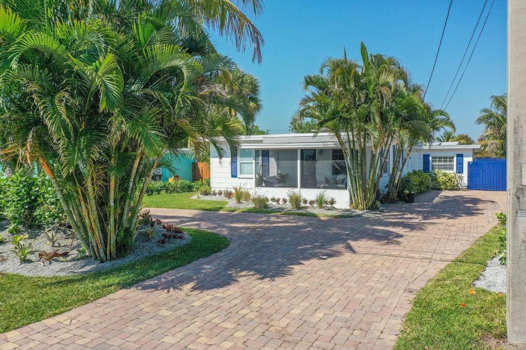 307 Granada Street, Fort Pierce, FL 34949