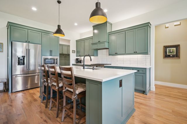 327 Saint Andrews Drive, Mabank, TX 75156