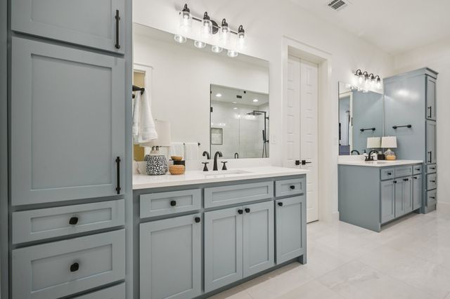 327 Saint Andrews Drive, Mabank, TX 75156