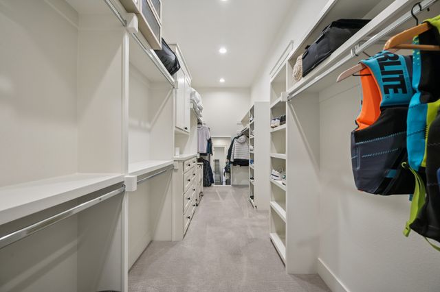 327 Saint Andrews Drive, Mabank, TX 75156