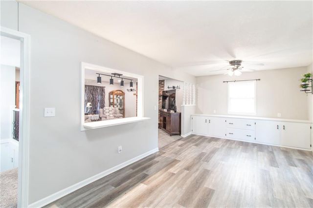 2003 E Alfresco Street, Clinton, MO 64735