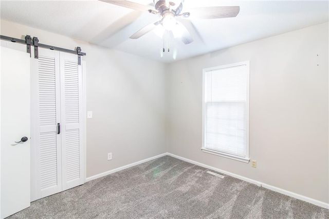 2003 E Alfresco Street, Clinton, MO 64735