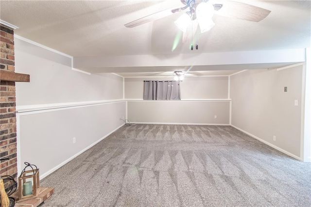 2003 E Alfresco Street, Clinton, MO 64735