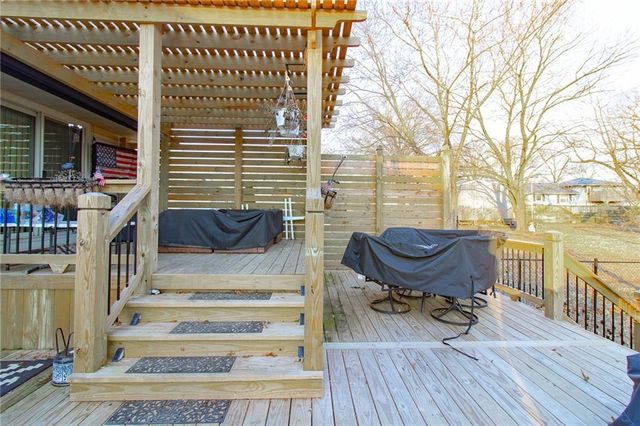 2003 E Alfresco Street, Clinton, MO 64735