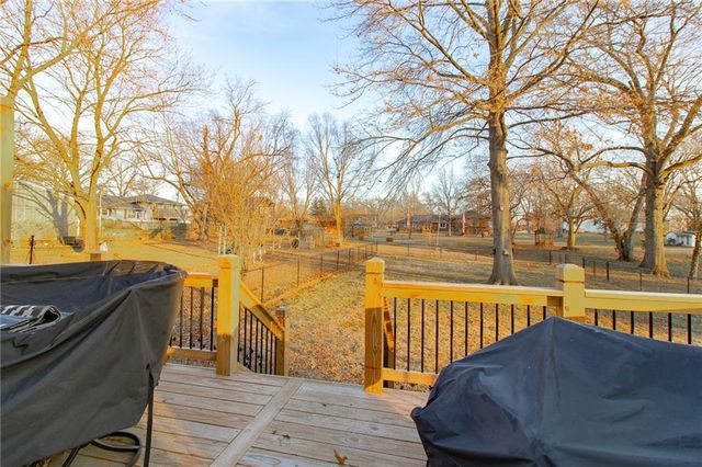 2003 E Alfresco Street, Clinton, MO 64735