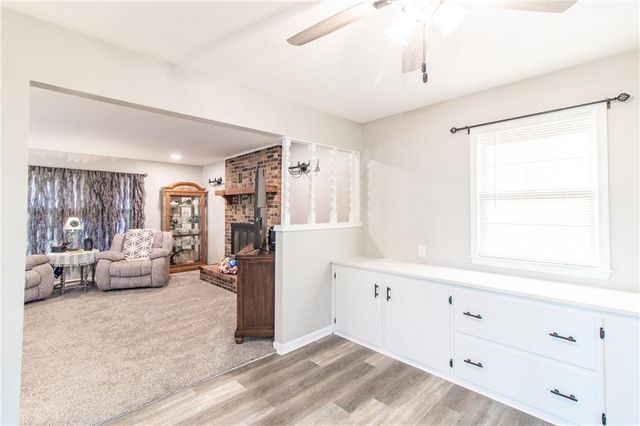 2003 E Alfresco Street, Clinton, MO 64735