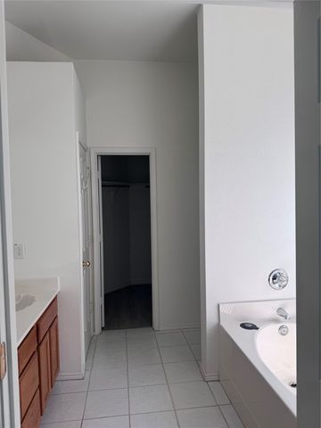8309 Bowspirit Lane, Fort Worth, TX 76053