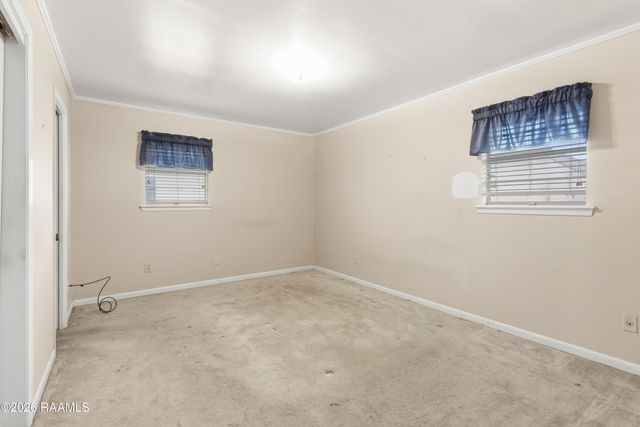 200 Dahalia Street, Lafayette, LA 70507