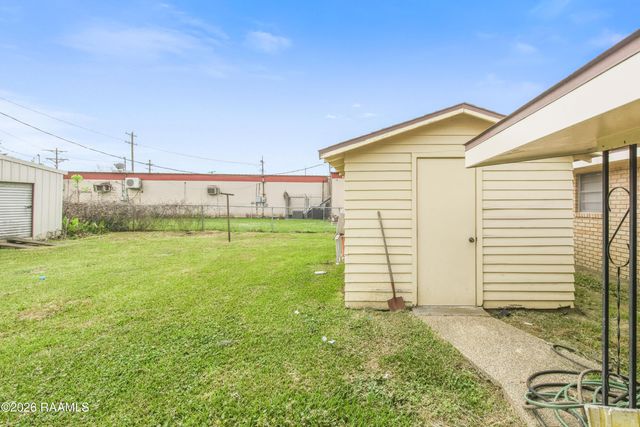 200 Dahalia Street, Lafayette, LA 70507