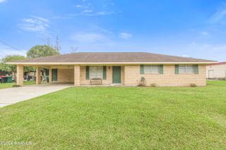 200 Dahalia Street, Lafayette, LA 70507