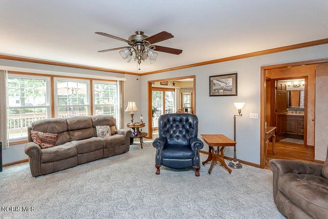 8053 Bridgehampton Drive, Waterville, OH 43566