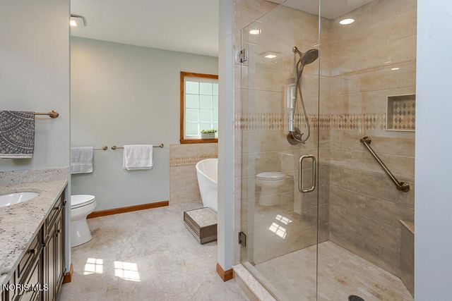 8053 Bridgehampton Drive, Waterville, OH 43566