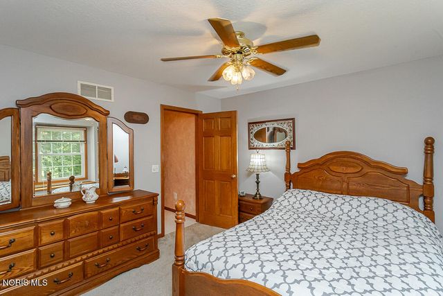 8053 Bridgehampton Drive, Waterville, OH 43566