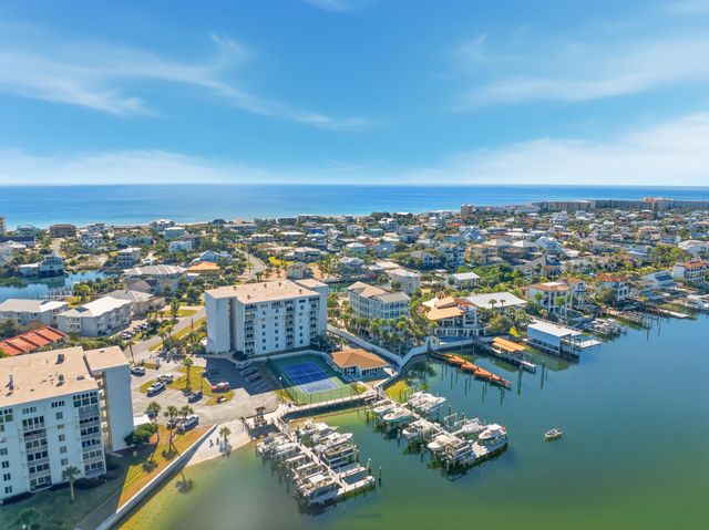 30 Moreno Point Road 703A, Destin, FL 32541
