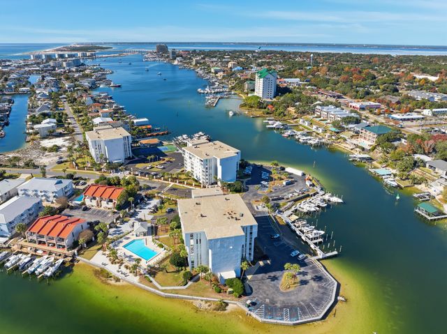 30 Moreno Point Road 703A, Destin, FL 32541