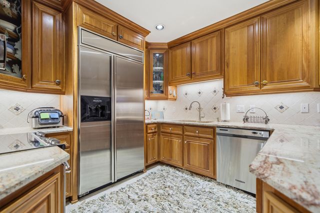 30 Moreno Point Road 703A, Destin, FL 32541