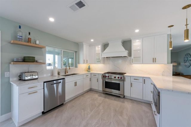 611 DUNDEE LANE, Holmes Beach, FL 34217