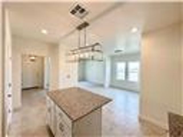 204 Montage Dr, Merced, CA 95348