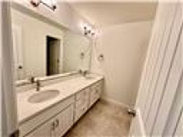 204 Montage Dr, Merced, CA 95348