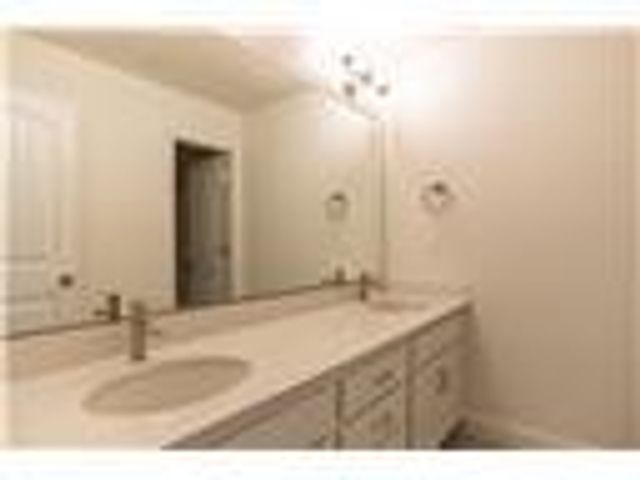 204 Montage Dr, Merced, CA 95348