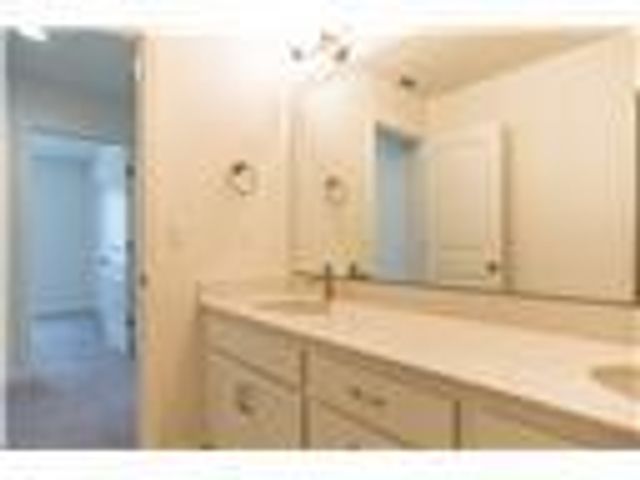 204 Montage Dr, Merced, CA 95348