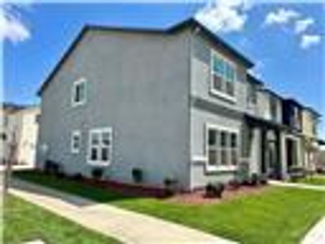 204 Montage Dr, Merced, CA 95348