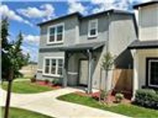 204 Montage Dr, Merced, CA 95348