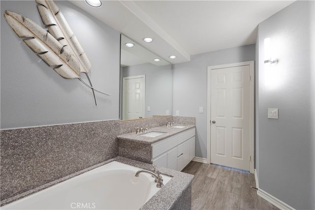 2233 Martin 108, Irvine, CA 92612