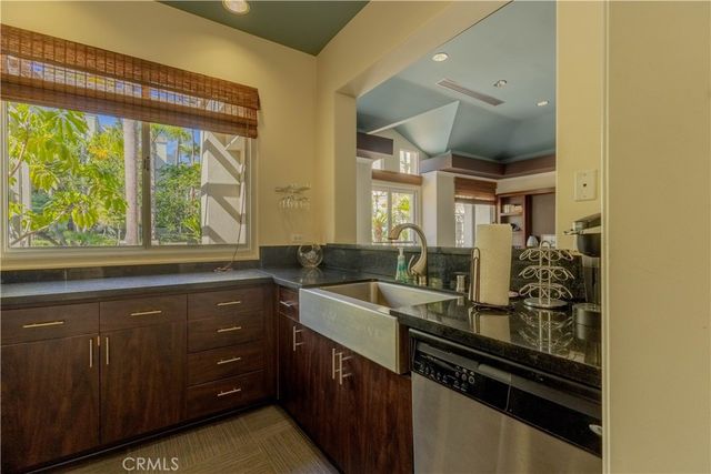 2233 Martin 108, Irvine, CA 92612