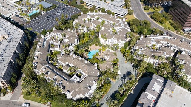 2233 Martin 108, Irvine, CA 92612