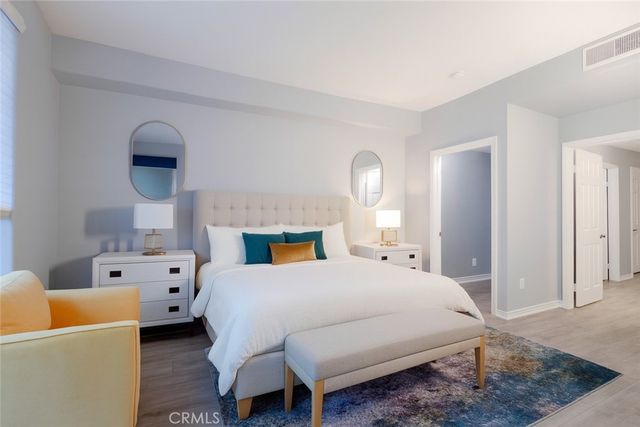 2233 Martin 108, Irvine, CA 92612