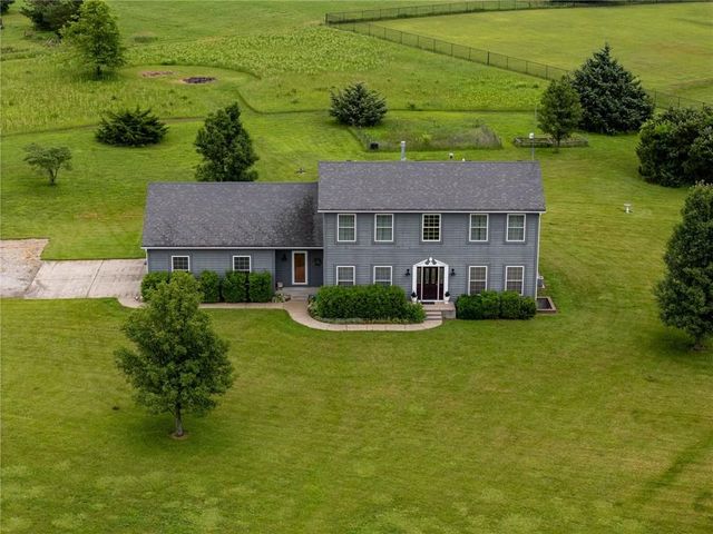 987 N 640th Road, Baldwin City, KS 66006