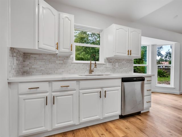 12802 Louisville Street, Houston, TX 77015