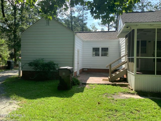 1101 N Poplar Street, Aberdeen, NC 28315