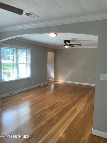 1101 N Poplar Street, Aberdeen, NC 28315